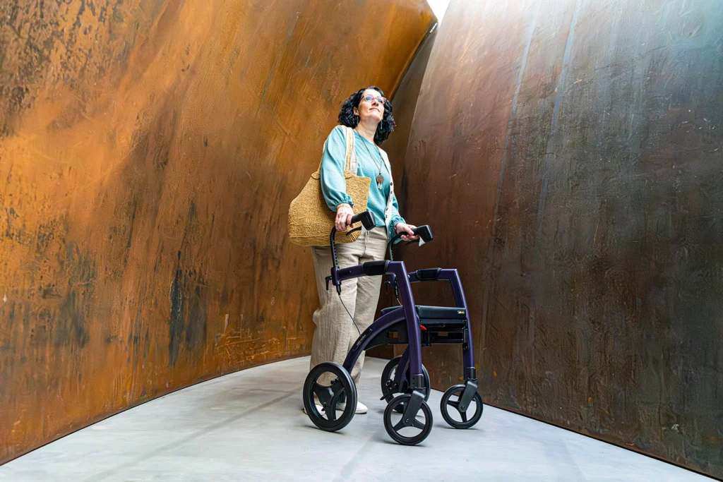 Rollz-Motion-rollator-in-a-museum