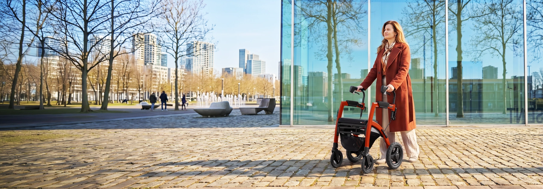 Walking a Rollz Motion Performance through an urban city